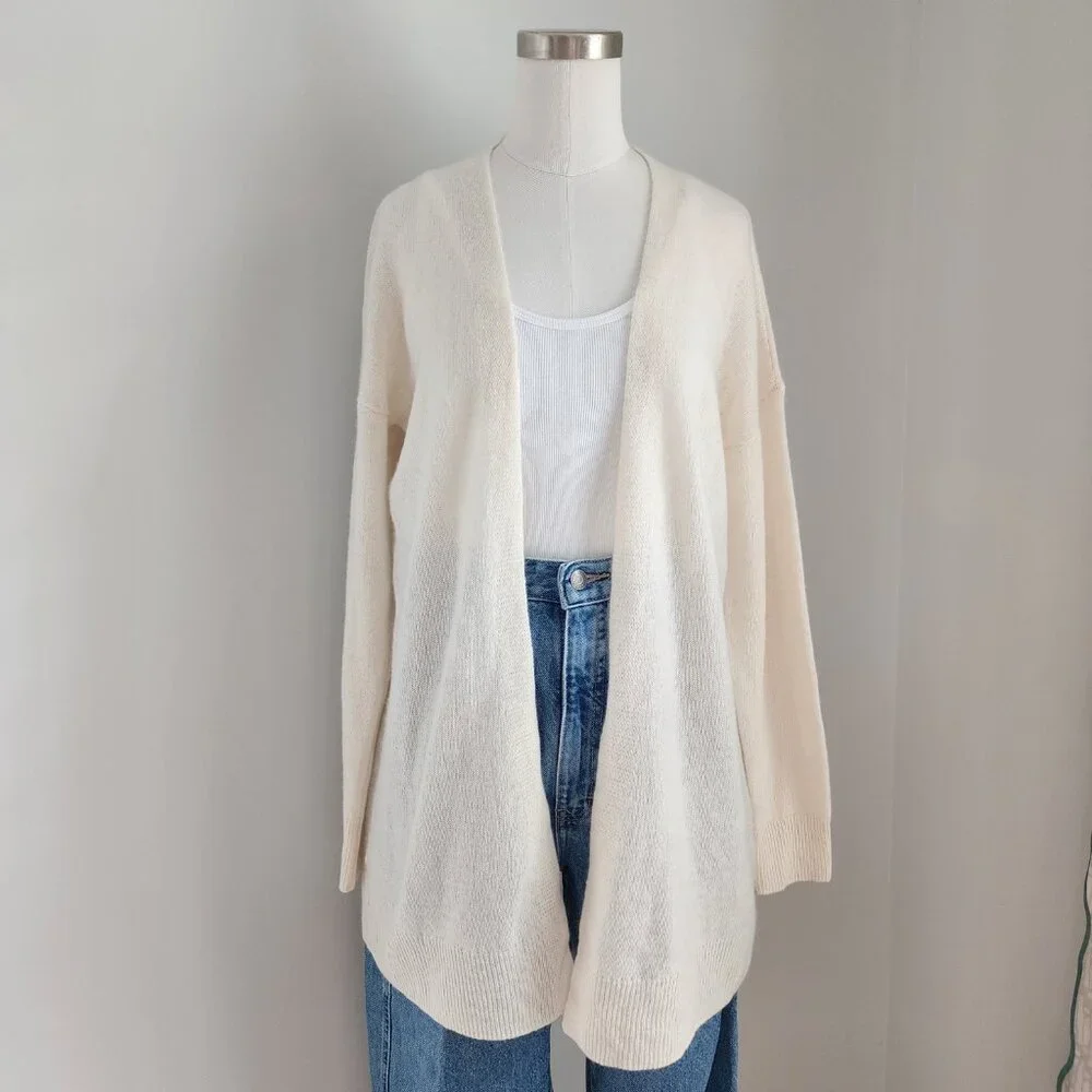 Saks Fifth Avenue 100% Cashmere Cream Cardigan Size: Medium - Picture 4 of 15
